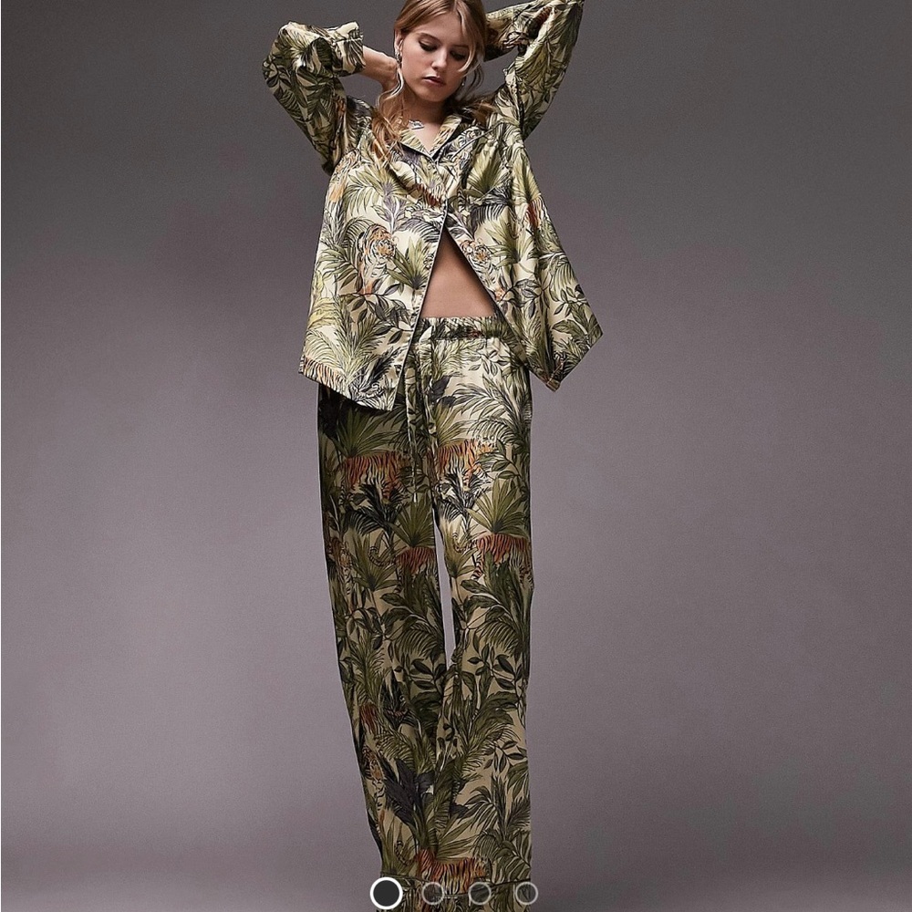 Tropical Print Women's Pajamas-Versatile